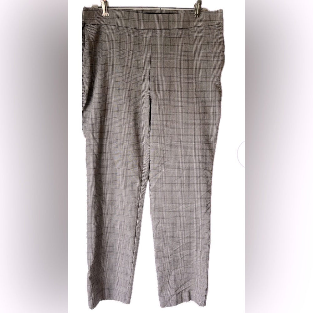 Hilary Radley Pull-On Dress Pants Mid-Rise Slimming Cream Black Plaid Women’s L